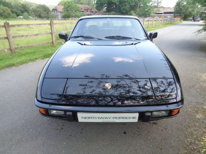 Porsche 924 2.5 S Le Mans Coupe Petrol Black