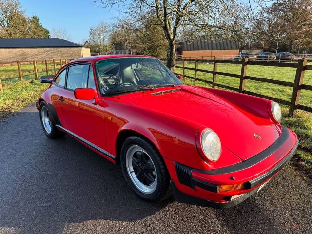 Porsche 911 3.2 CARRERA COUPE SPORT Coupe Petrol Red