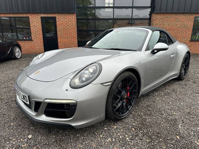2017 Porsche 911 3.0 GTS 2dr PDK