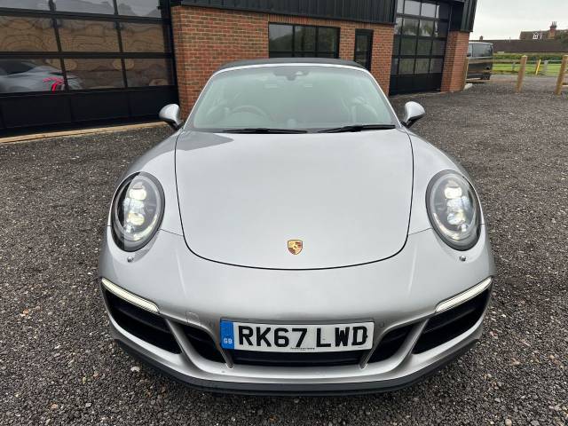 2017 Porsche 911 3.0 GTS 2dr PDK