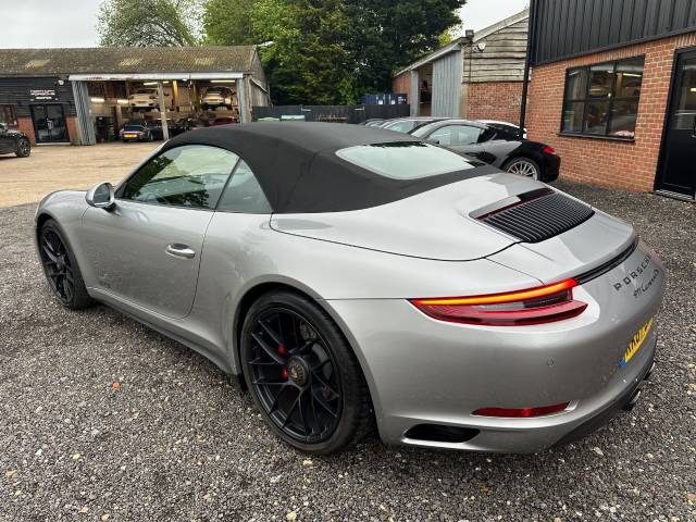 2017 Porsche 911 3.0 GTS 2dr PDK