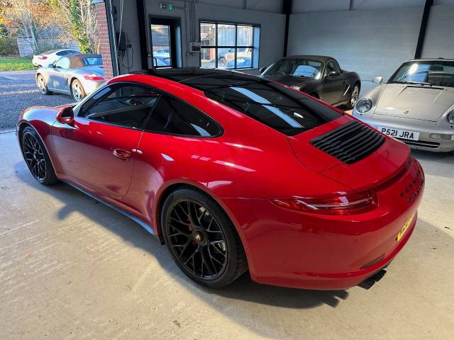 2015 Porsche 911 3.8 GTS 2dr PDK