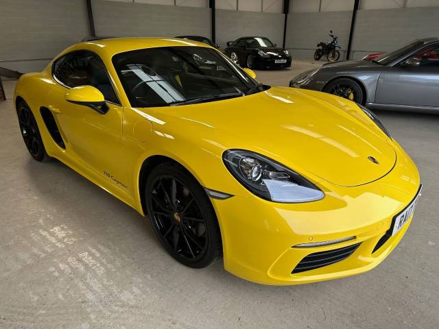 Porsche Cayman 2.0 2dr PDK Coupe Petrol Yellow