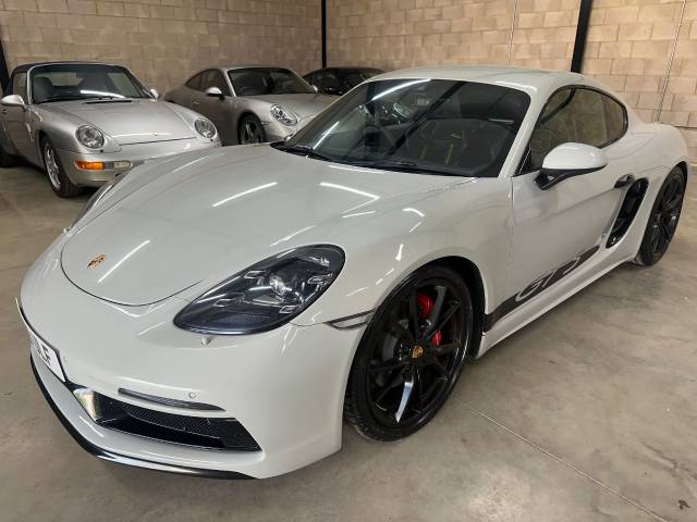 2018 Porsche Cayman 2.5 GTS