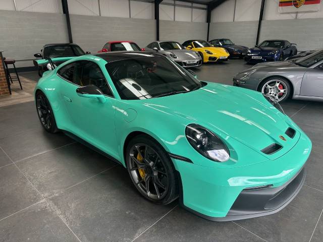 Porsche 911 4.0 GT3 2dr Coupe Petrol Green