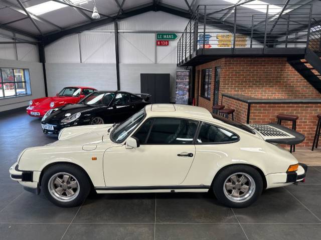 1984 Porsche 911 3.2 Carrera Coupe