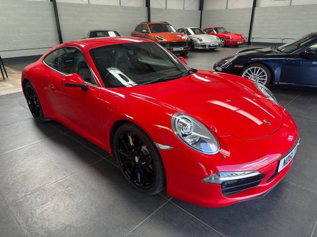 Porsche 911 3.4 991 Carrera Coupe Petrol Red