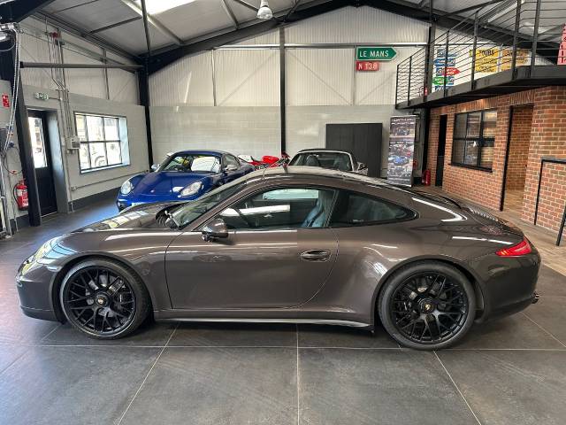 2015 Porsche 911 3.8 991 Carrera 4 GTS 2dr PDK