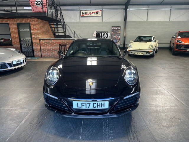 2017 Porsche 911 3.0 Carrera 2dr PDK