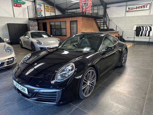 2017 Porsche 911 3.0 Carrera 2dr PDK